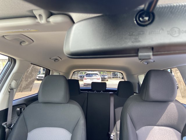 Used 2025 Kia Soul LX w/ LX Technology Package FWD image 16