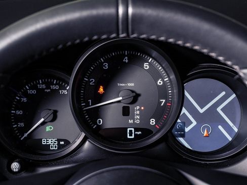 Certified 2025 Porsche Macan image 21