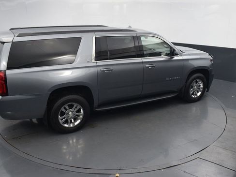 Used 2020 Chevrolet Suburban LT image 47
