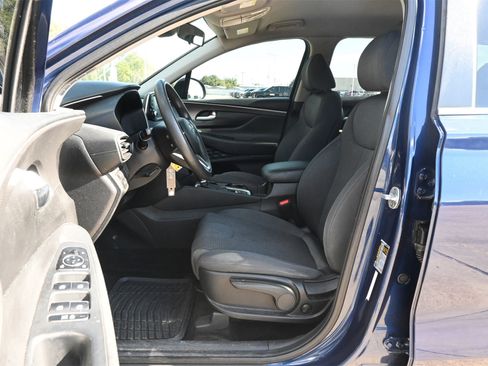 Used 2019 Hyundai Santa Fe SE image 16