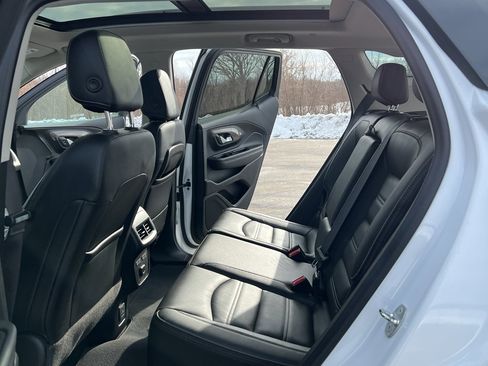 Used 2023 GMC Terrain Denali image 36