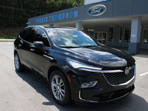 Used 2022 Buick Enclave Avenir w/ Avenir Technology Package image 1