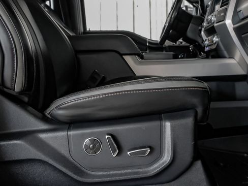 Used 2019 Ford F250 Platinum w/ Platinum Ultimate Package AWD/4WD image 30