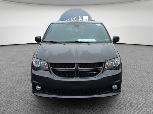 Used 2019 Dodge Grand Caravan GT image 9