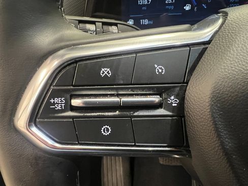 Used 2025 Chevrolet Equinox LT image 33