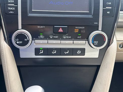 Used 2013 Toyota Camry FWD image 24