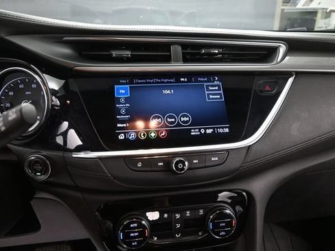 Used 2021 Buick Encore GX Essence w/ Experience Buick Package FWD image 32