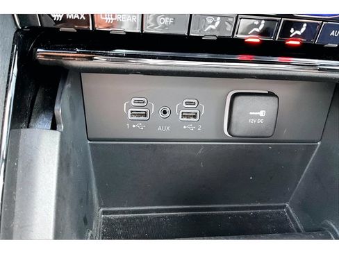 Certified 2024 Jeep Grand Cherokee L Overland w/ Trailer Tow Package AWD/4WD image 27