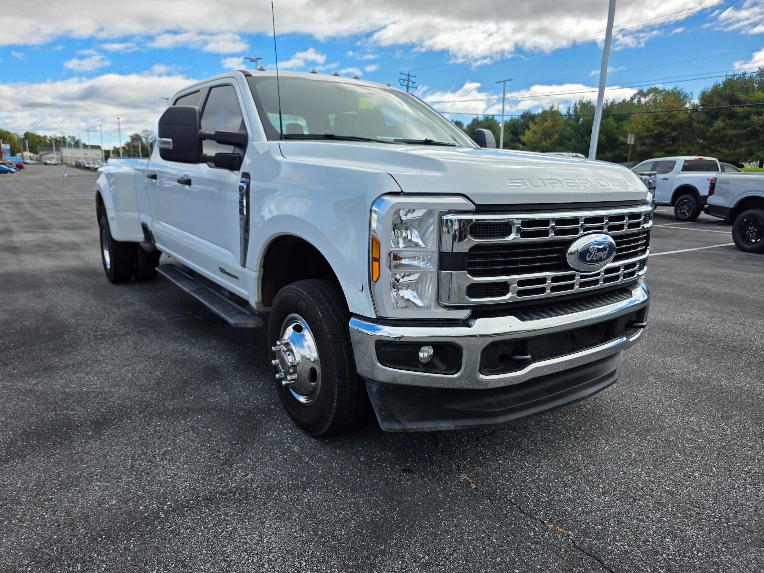 Certified 2025 Ford F350 XLT AWD/4WD image 7