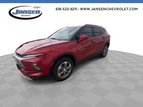 Used 2024 Chevrolet Blazer LT w/ Convenience Package FWD image 4