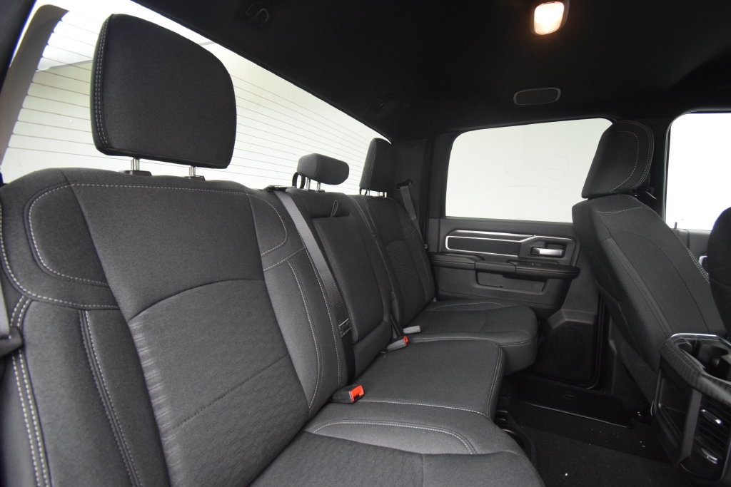 New 2026 RAM 3500 Big Horn AWD/4WD image 21