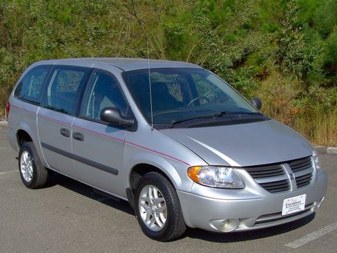 Used 2005 Dodge Grand Caravan SE w/ PWR Convenience Group image 3