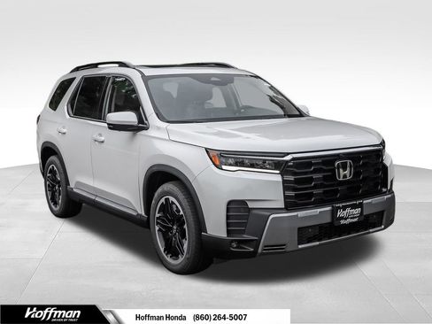 New 2026 Honda Pilot Touring image 1