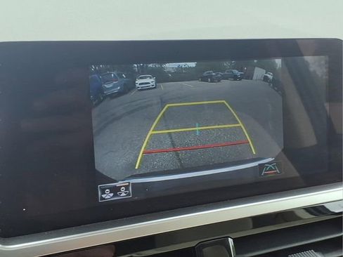 Used 2022 Lexus GX 460 Premium w/ Accessory Package AWD/4WD image 23