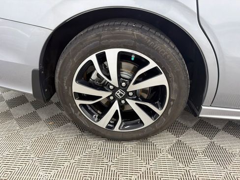 Used 2018 Honda Odyssey Elite image 18