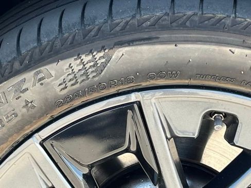 Used 2023 BMW i4 eDrive35 w/ Premium Package image 6