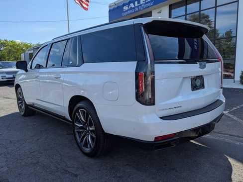Used 2022 Cadillac Escalade ESV Sport Platinum AWD/4WD image 10