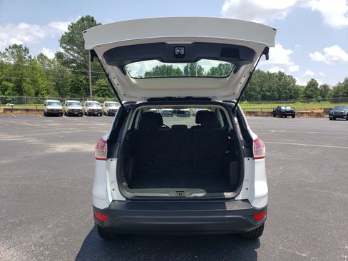 Used 2015 Ford Escape S FWD image 9
