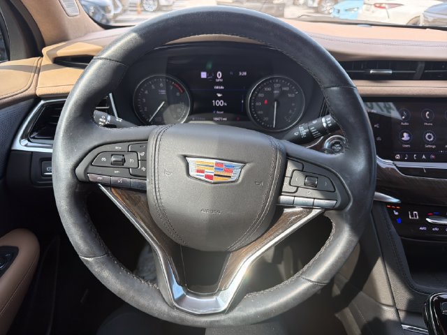 Certified 2024 Cadillac XT6 Premium Luxury w/ Platinum Package FWD image 9