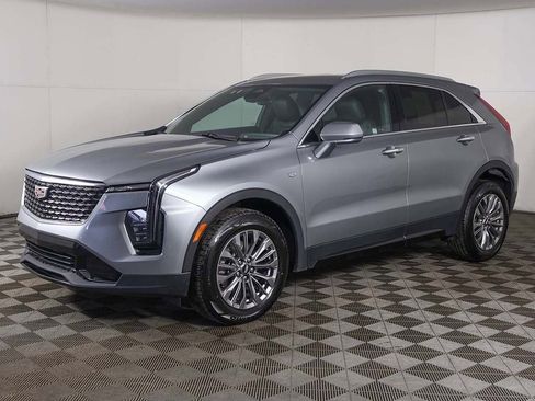Used 2024 Cadillac XT4 Premium Luxury AWD/4WD image 6