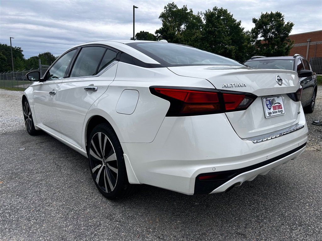 Used 2021 Nissan Altima 2.5 Platinum AWD/4WD image 3