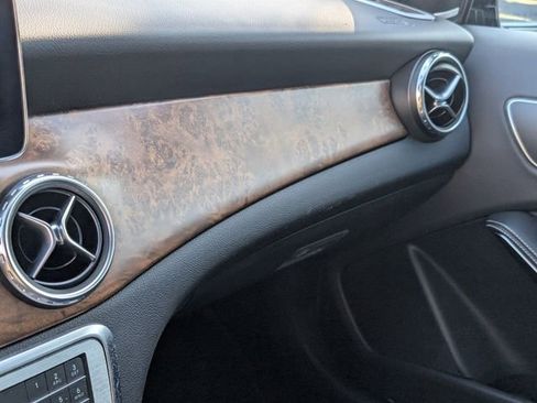 Used 2016 Mercedes-Benz GLA 250 4MATIC image 31