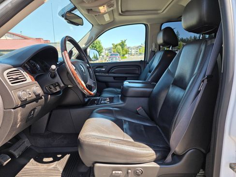Used 2011 GMC Sierra 2500 Denali AWD/4WD image 27