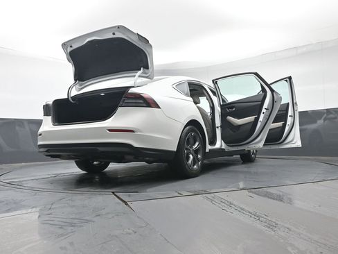 Used 2023 Honda Accord EX image 51