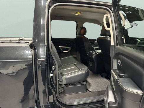 Used 2019 Nissan Titan SL w/ Off-Road Package image 26