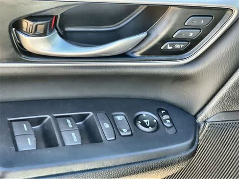 Certified 2021 Honda CR-V Touring image 30