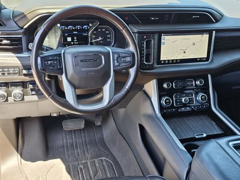 Used 2021 GMC Yukon XL Denali w/ Denali Ultimate Package AWD/4WD image 39