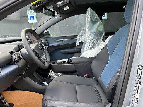 New 2026 Volvo EX30 Plus w/ Climate Package image 10