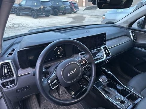 Certified 2022 Kia Sorento SX Prestige image 6