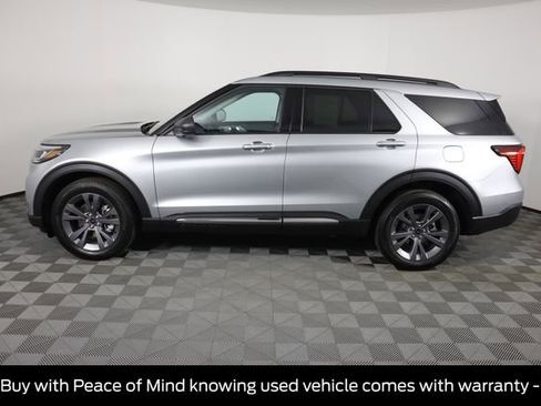 Certified 2025 Ford Explorer Active w/ Active Comfort Package image 8