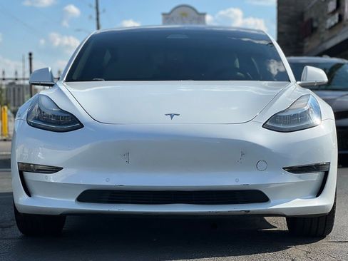 Used 2019 Tesla Model 3 Standard Range Plus image 9