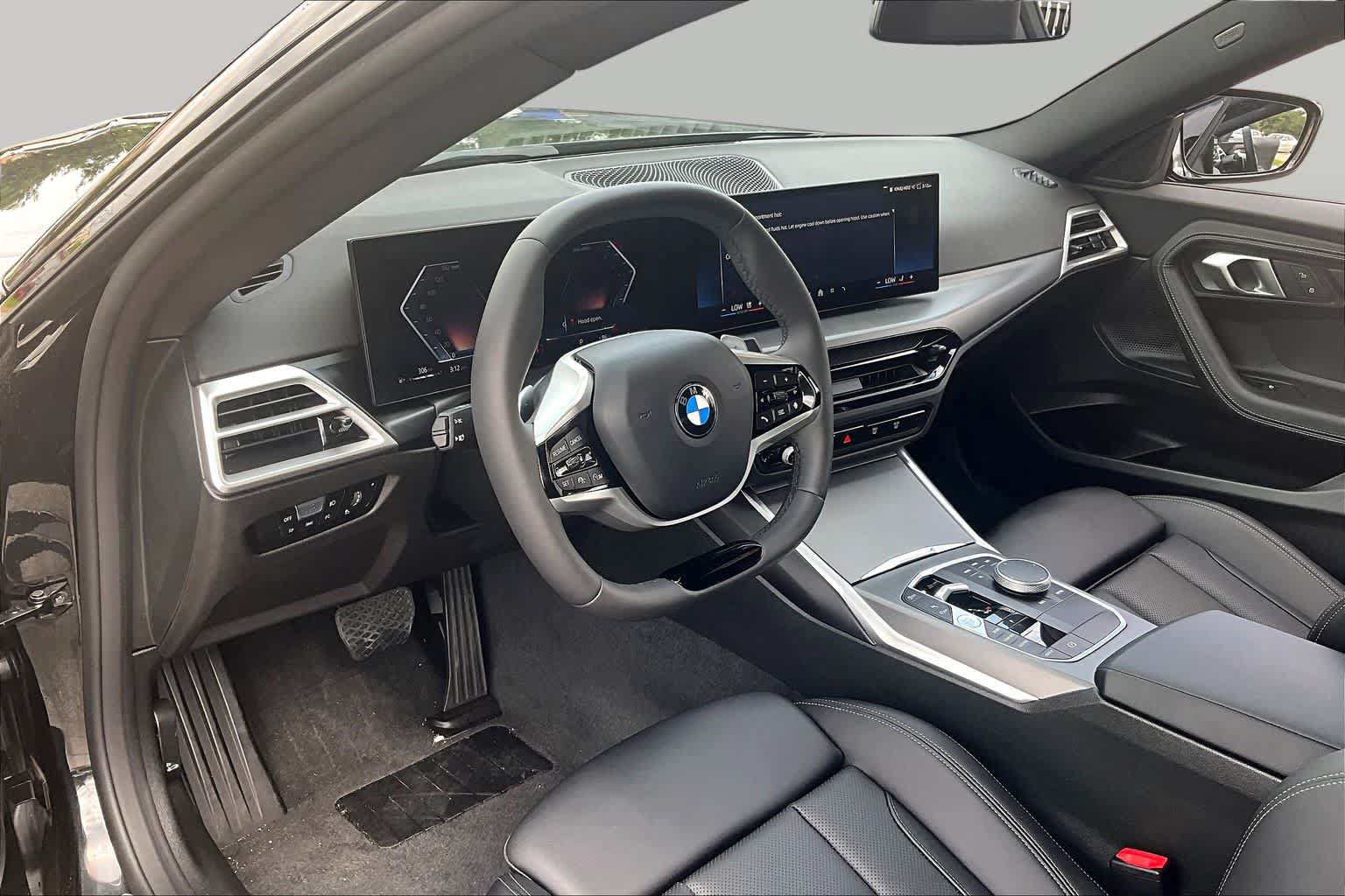 Used 2026 BMW 230i Coupe w/ Convenience Package RWD image 16