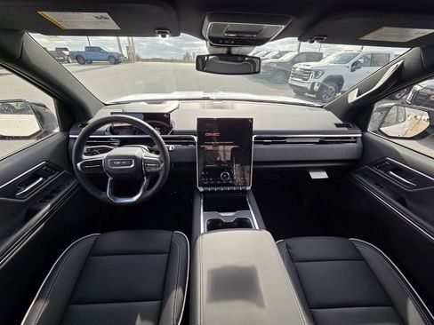 New 2026 GMC Sierra EV Elevation image 25