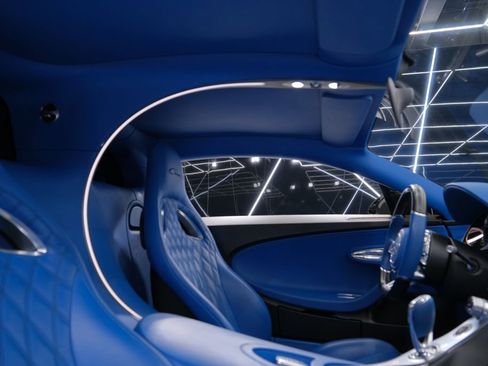 Used 2018 Bugatti Chiron image 33