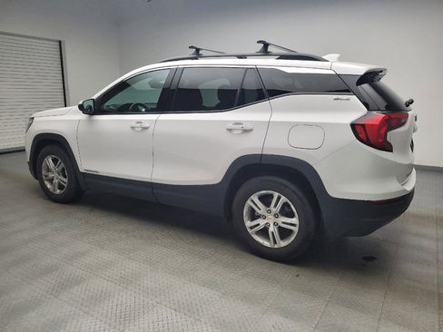 Used 2020 GMC Terrain SLE w/ Driver Convenience Package FWD image 3