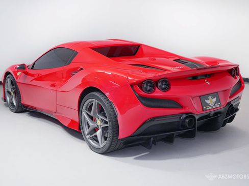 Used 2021 Ferrari F8 Tributo RWD image 6