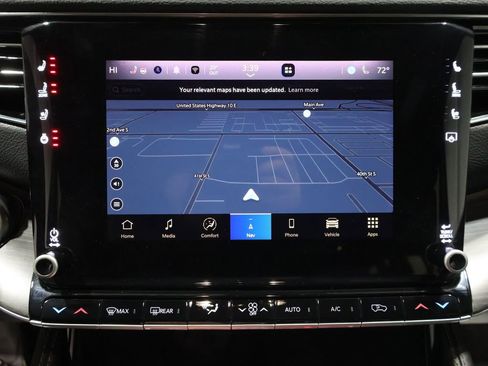 Used 2024 Jeep Wagoneer L Series III w/ Flexible Seating Group image 32