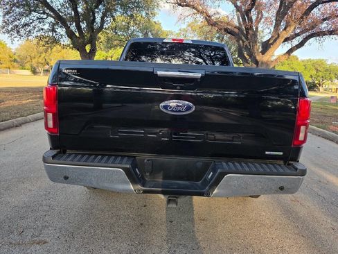 Used 2019 Ford F150 Lariat image 9