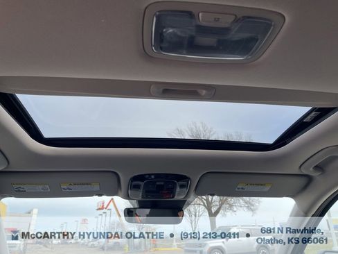 Certified 2025 Hyundai Tucson SEL image 10