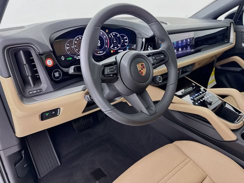 New 2026 Porsche Cayenne Coupe AWD/4WD image 4