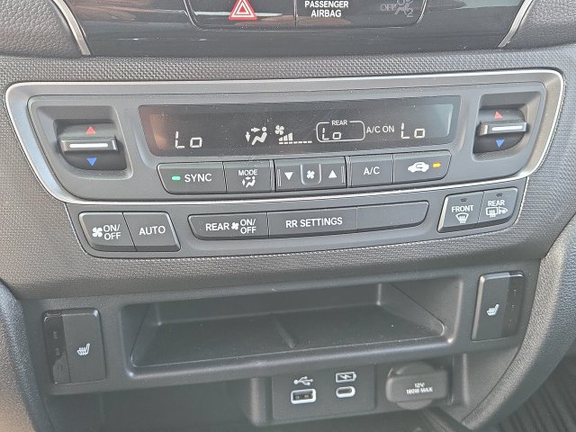 Used 2025 Honda Passport TrailSport image 19