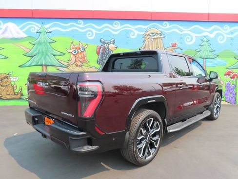Certified 2025 GMC Sierra EV Denali AWD/4WD image 4