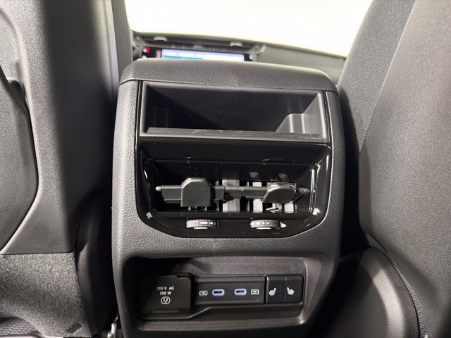 Used 2026 Jeep Grand Cherokee Limited w/ Limited Altitude Package AWD/4WD image 33