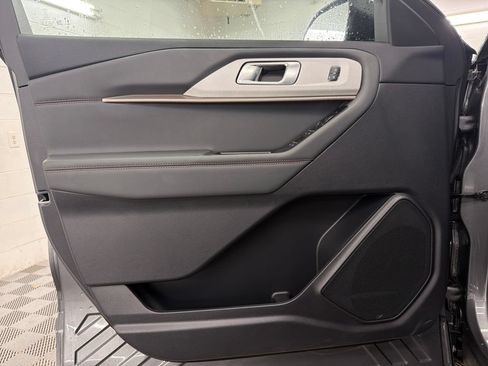 New 2026 Ford Explorer Active w/ Active Comfort Package RWD image 16