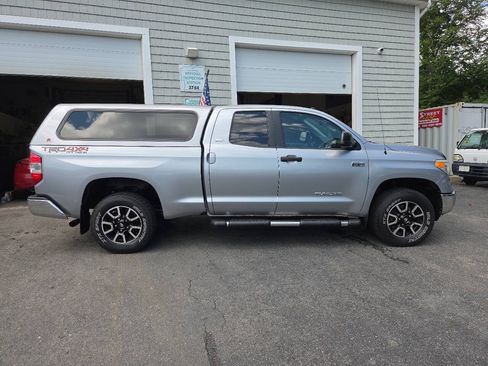 Used 2014 Toyota Tundra SR5 w/ TRD Off Road Package AWD/4WD image 8