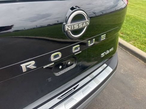 Used 2023 Nissan Rogue SV AWD/4WD image 44